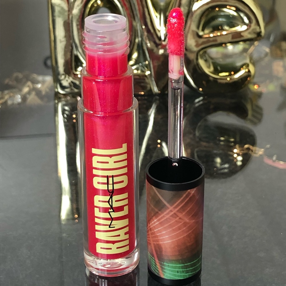 🆕 M.A.C raver girl lipglass lipgloss